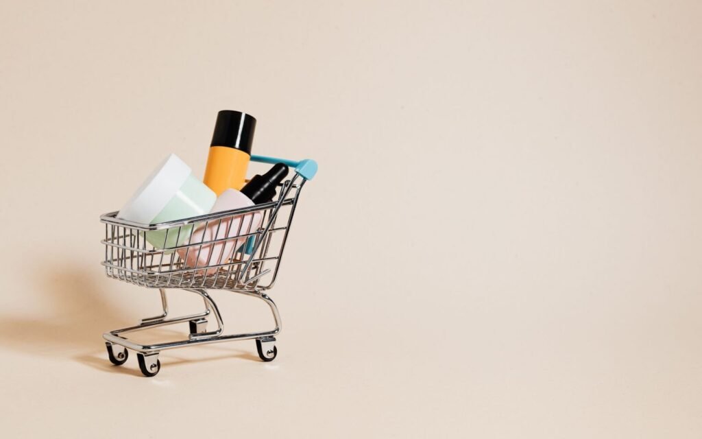 Shopping trolley filled with goods, the basket size an average order value measures