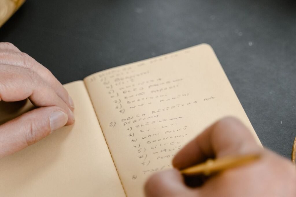 Writer making notes while drafting an eCommerce insight article