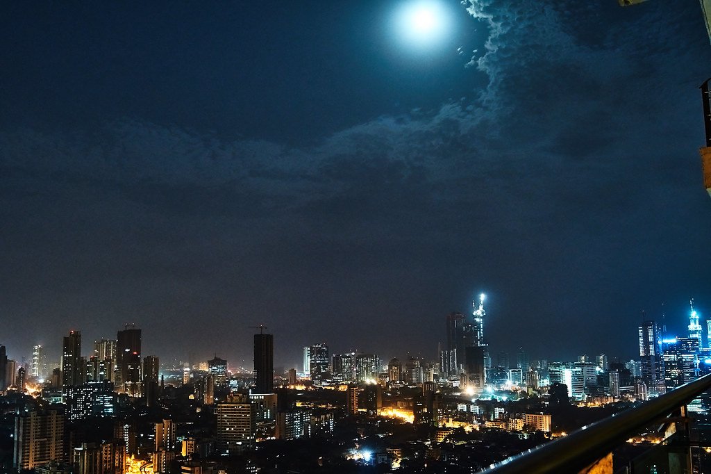 Mumbai cityscape with new high-rise development